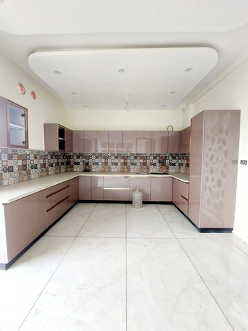 3 BHK Builder Floor For Sale in Sector 31