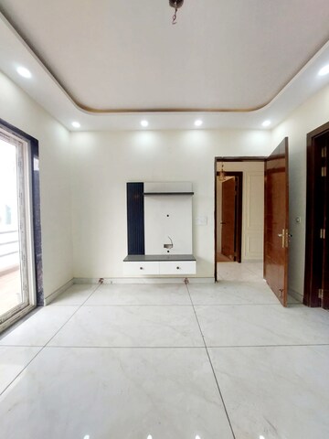 Room in 3 BHK Builder Floor at Sector 31 – for Sale