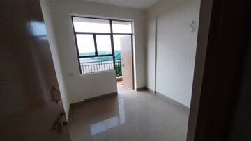 Room in 3 BHK Apartment at Sector 110 – for Sale