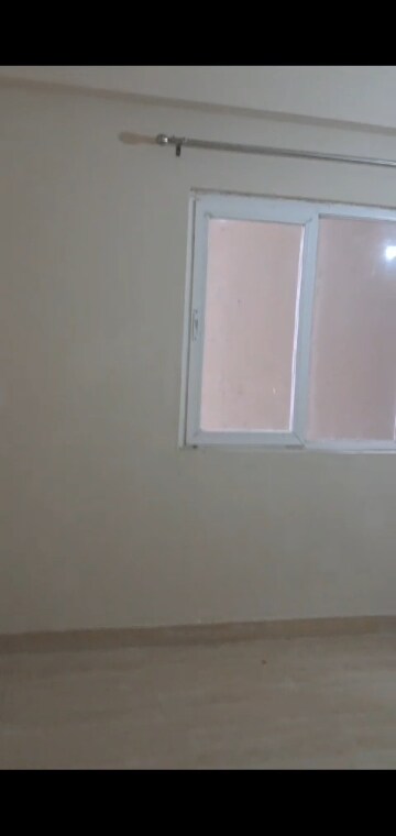 Room in 2 BHK Apartment at Agrasain Spaces Aagman, Sector 70 – for Sale