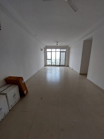 Room in 3 BHK Apartment at Vatika Lifestyle Homes, Sector 83 – for Sale
