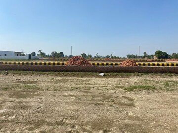  Plot – Exterior View View at Jankipuram Extension - for Sale