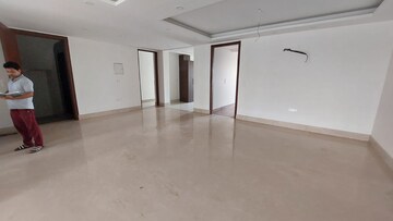 Room in 3 BHK Builder Floor at Sector 83 – for Sale