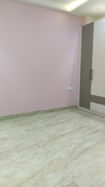 Room in 2 BHK Builder Floor at VRK Premium Housing Society, Vasundhara Sector 1 – for Sale