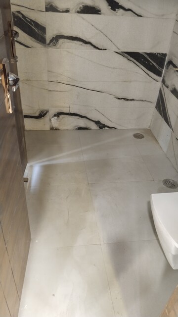 Bathroom in 4 BHK Builder Floor at SG Alpha Tower, Vasundhara Sector 9 – for Sale