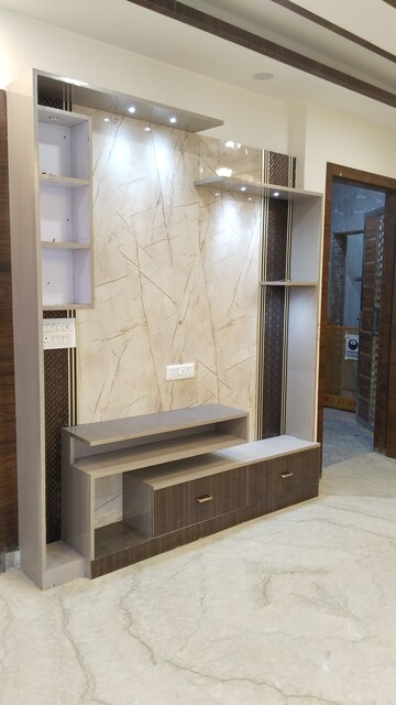 Bathroom in 4 BHK Builder Floor at SG Alpha Tower, Vasundhara Sector 9 – for Sale