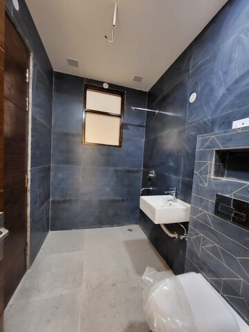 Attached Bathroom in 4 BHK Builder Floor at Green Fields Colony – for Sale