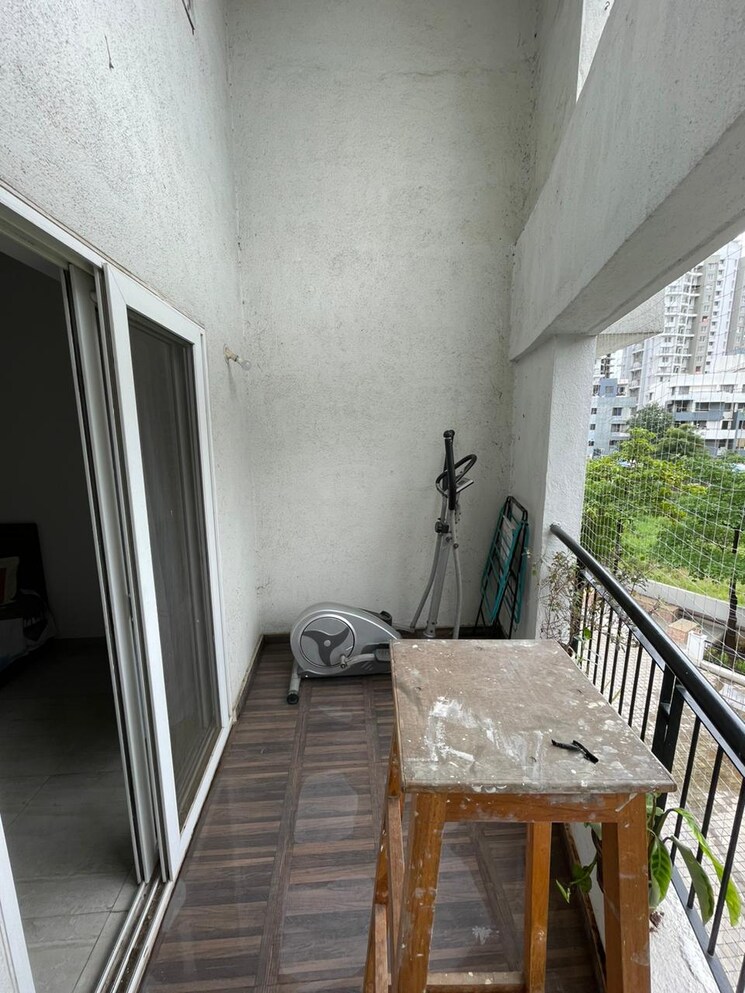 Balcony, godrej-hillside 3 Bedroom 1030 Sq.Ft. Apartment In Mahalunge Pune 7061150