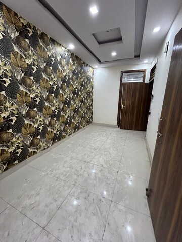 2 BHK Builder Floor For Sale in New Colony