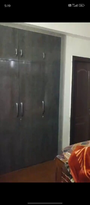 Furnished Amenities in 2 BHK Apartment at Amrapali Zodiac, Sector 120 – for Sale