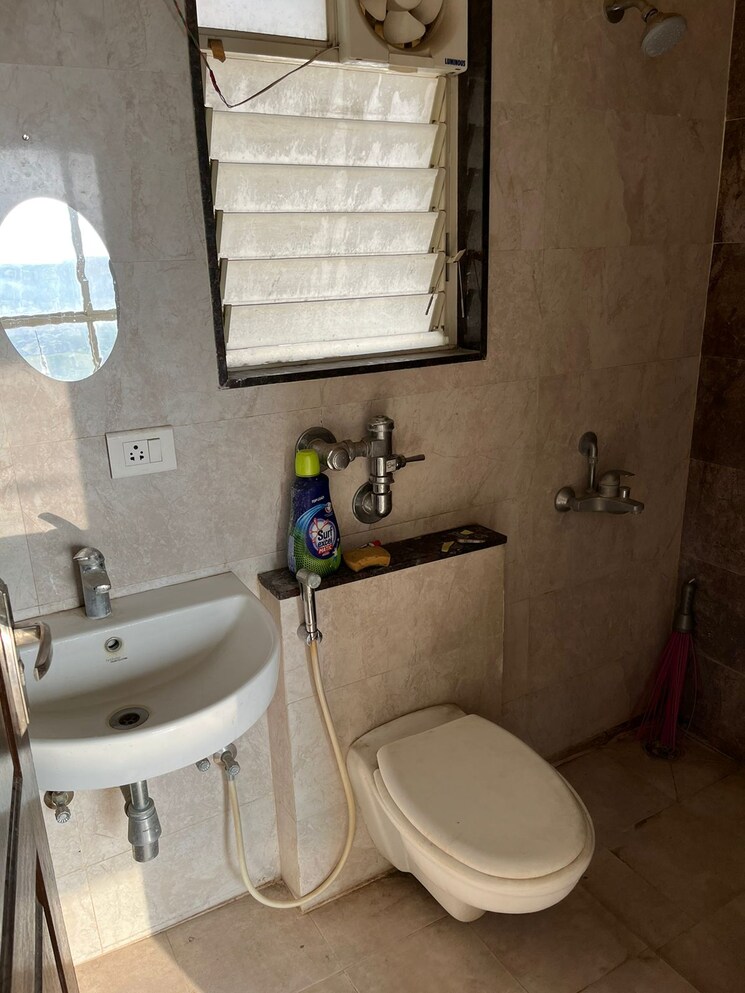 Bathroom, nyati-evita 1.5 Bedroom 580 Sq.Ft. Apartment In Dhanori Pune 7064786