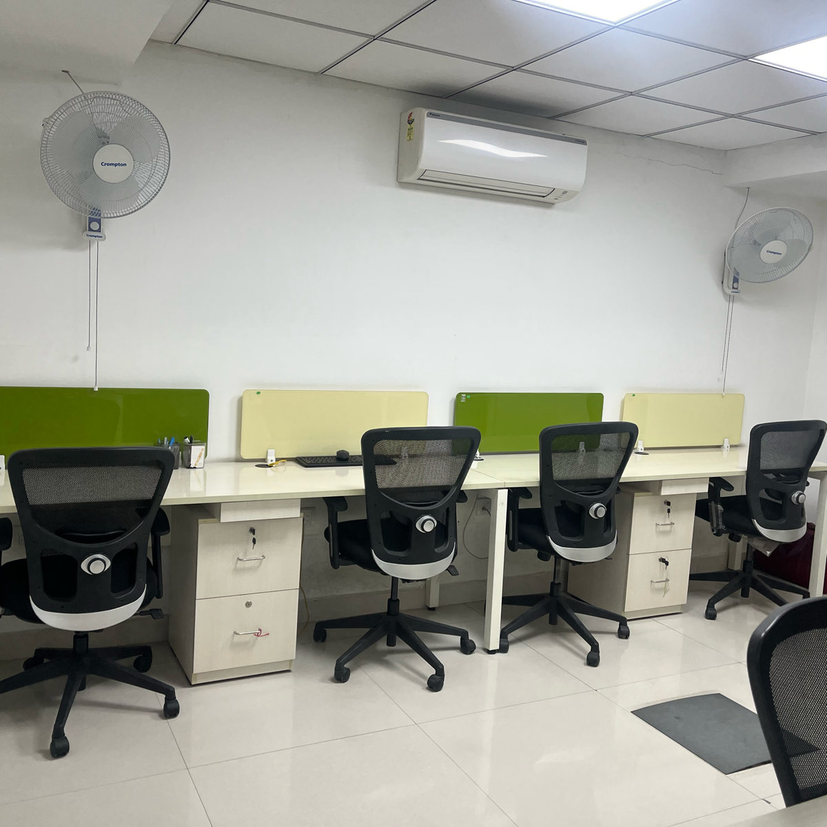 Commercial Office Space 1600 Sq.Ft. For Rent in Hi Tech City Hyderabad  7065534