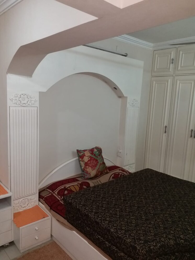 Bedroom, woodland-apartment 1 Bedroom 600 Sq.Ft. Apartment In Andheri West Mumbai 7066066