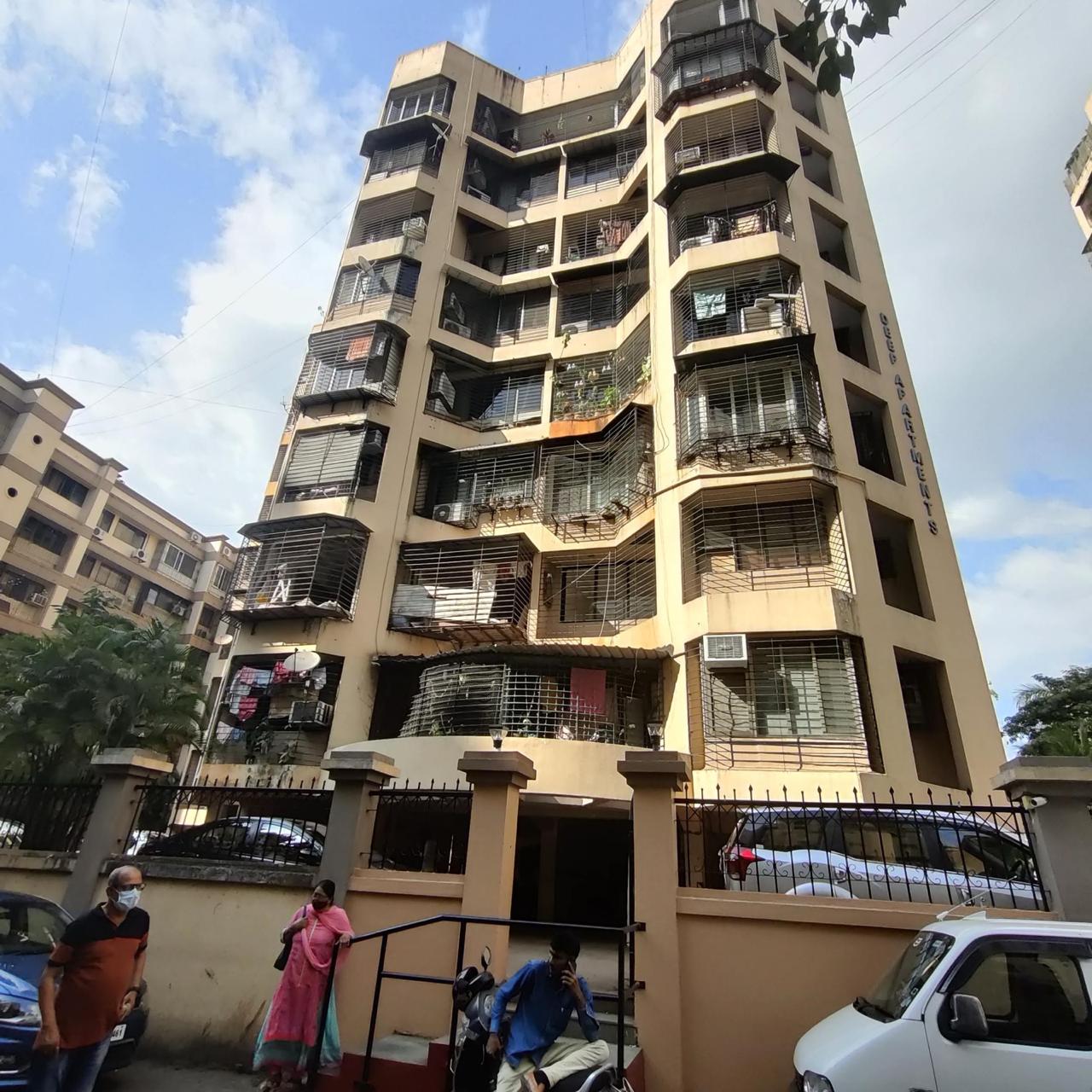 2 BHK 1100 Sq.Ft. Apartment in Deep Apartment Andheri