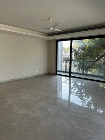 Room in 4 BHK Builder Floor at Saket – for Sale