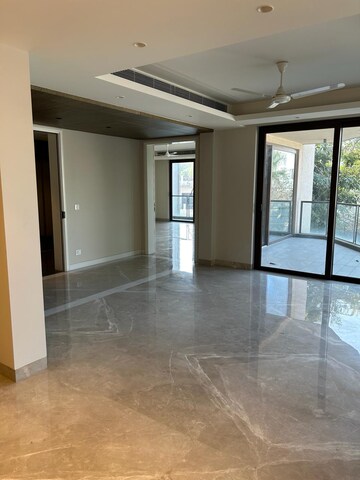 Room in 4 BHK Builder Floor at Saket – for Sale