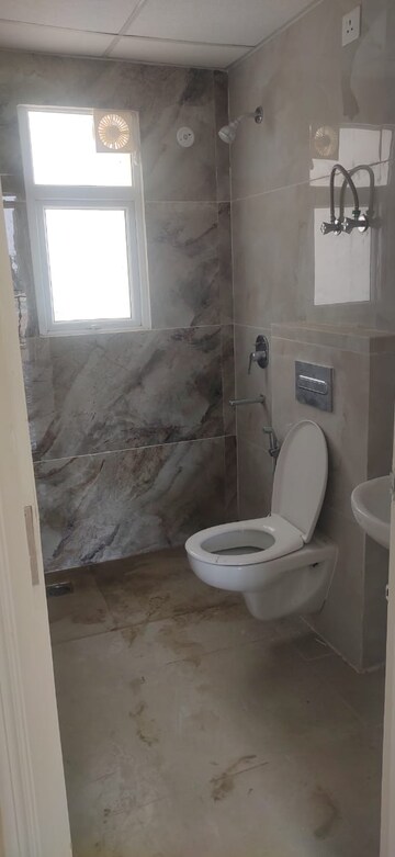 Bathroom in 3 BHK Apartment at Omaxe The Palace, Gomti Nagar – for Sale