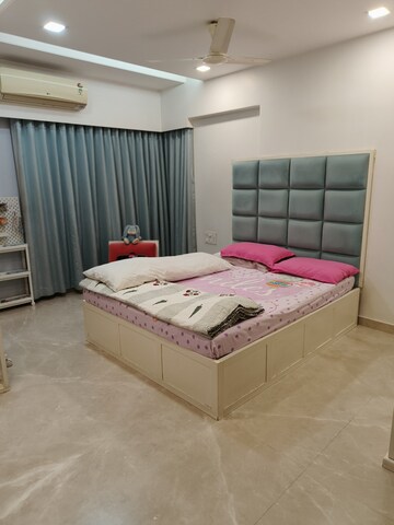 Bedroom in 3 BHK Apartment at Union Park Khar West, Khar West – for Sale