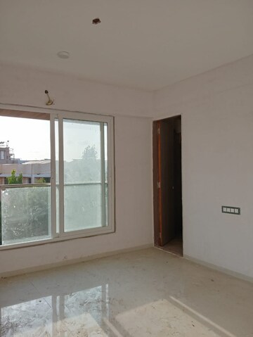 Room in 3 BHK Apartment at Union Park Khar West, Khar West – for Sale