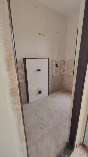 Bathroom in 2 BHK Apartment at Vidhan Sabha Marg – for Sale