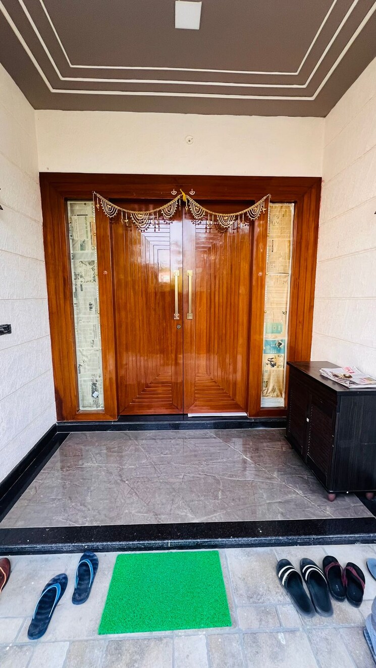 Room, unitech-south-city 6+ Bedroom 3500 Sq.Ft. Villa In South City Lucknow 7066870