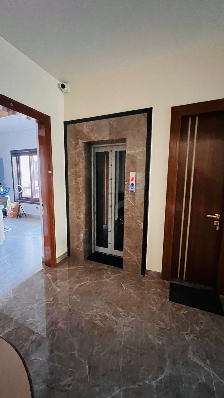 undefined, unitech-south-city 6+ Bedroom 3500 Sq.Ft. Villa In South City Lucknow 7066870