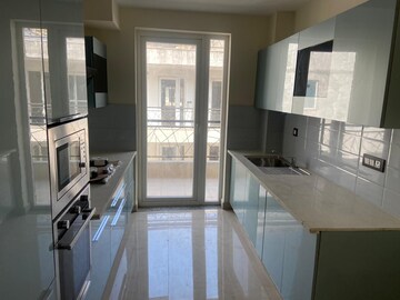 Kitchen in 2 BHK Apartment at BPTP Green Oaks, Sector 70a – for Sale