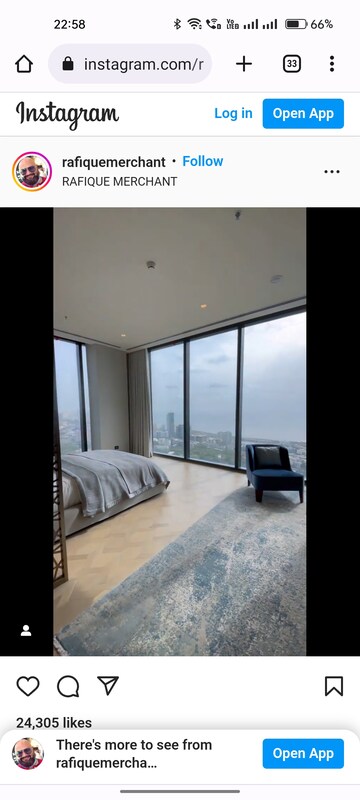 Room in 5 BHK Apartment at Bandra West – for Sale