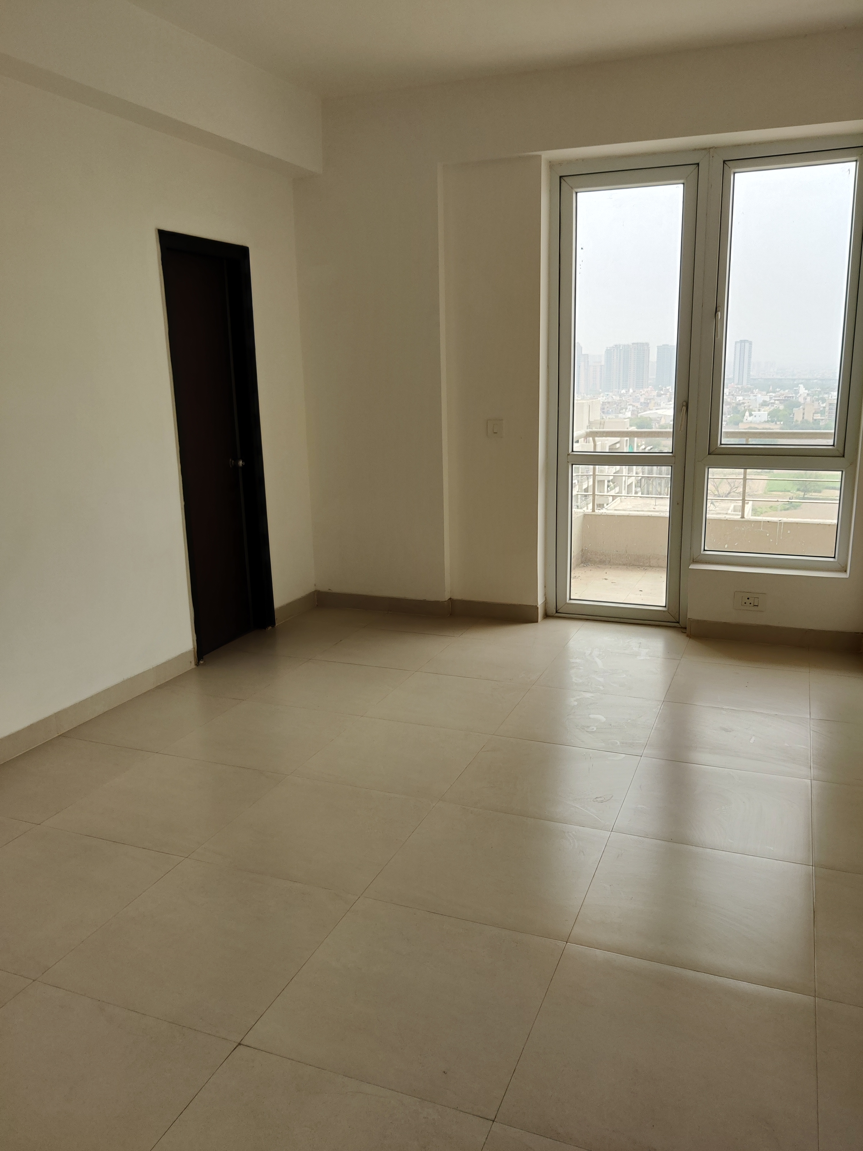 Resale 2 Bedroom 1350 Sq.Ft. Apartment in Landmark The Residency ...