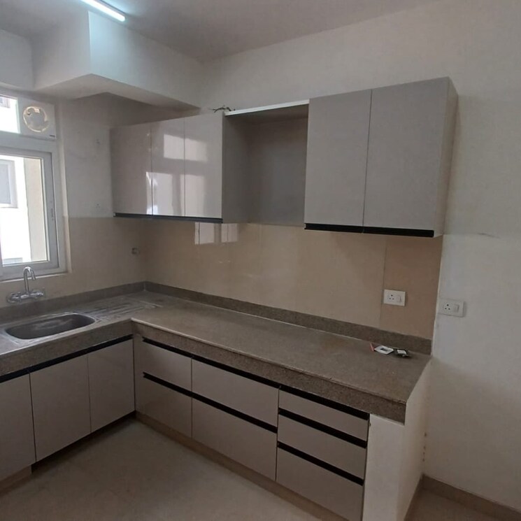 Kitchen, emaar-emerald-floors-premier 3 Bedroom 1650 Sq.Ft. Apartment In Sector 65 Gurgaon 7068501