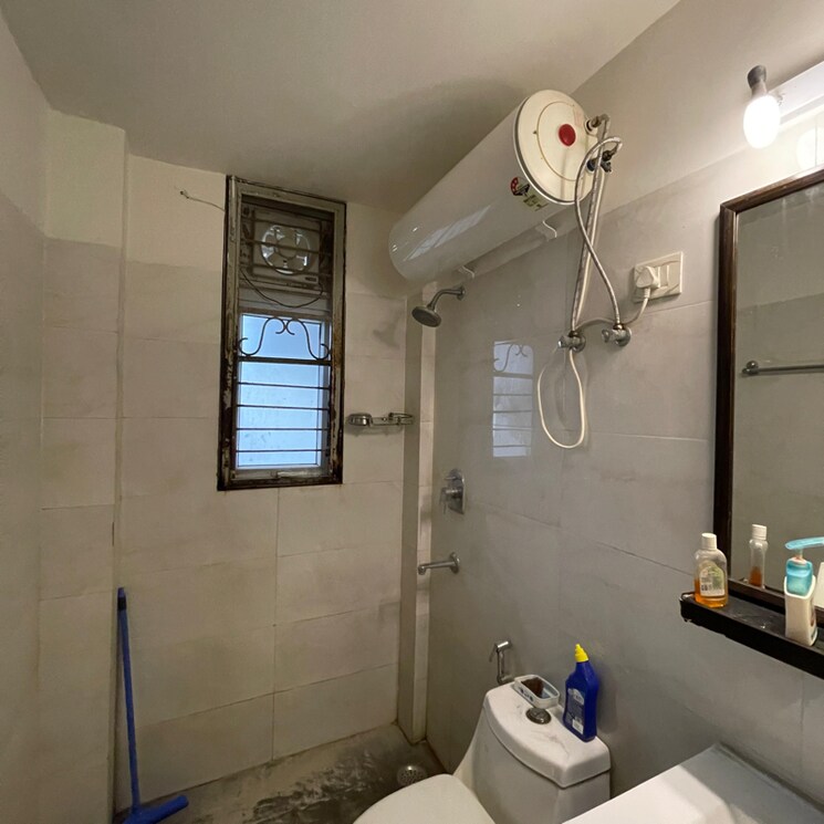 Bathroom, tulip-violet 3 Bedroom 1578 Sq.Ft. Apartment In Palda Dhaani Gurgaon 7068587