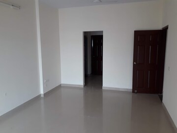 Room in 3 BHK Apartment at Central Park II-Bellevue, Sector 48 – for Sale