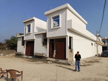 2 BHK Independent House For Sale in Jankipuram Extension