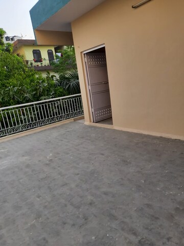 Terrace in 2.5 BHK Independent House at Green Park Extension – for Rent