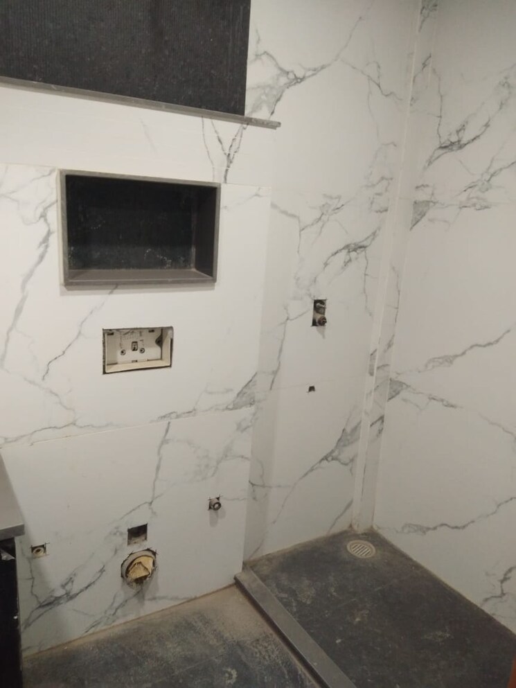 Bathroom, bptp-eden-estate 4 Bedroom 275 Sq.Yd. Builder Floor In Sector 81 Faridabad 7072418