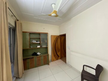 Kitchen in 2 BHK Apartment at DLF Regency Park I, Dlf Phase iv – for Sale