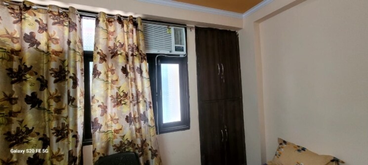 Room, chattarpur Pg For Boys & Girls In Chattarpur 7073726
