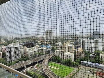 Swimming Pool in 4 BHK Apartment at HDIL Metropolis Residences, Andheri West – for Sale