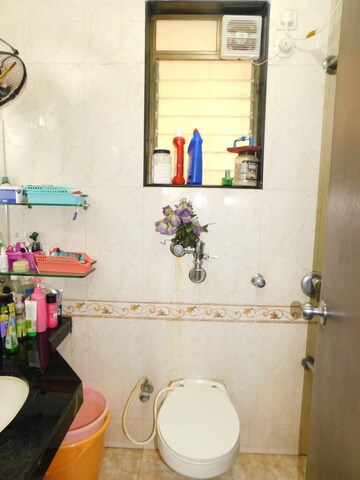 Bathroom in 2 BHK Apartment at Lake Florence, Powai – for Sale