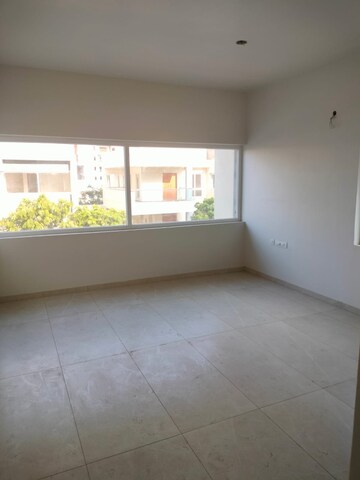 Room in 1 BHK Builder Floor at Khushboo Apartments, Pi Greater Noida – for Sale