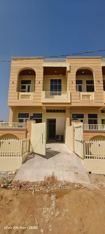 4 BHK Villa For Sale in Kalwar Road