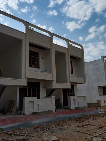 4 BHK Villa For Sale in Kalwar Road