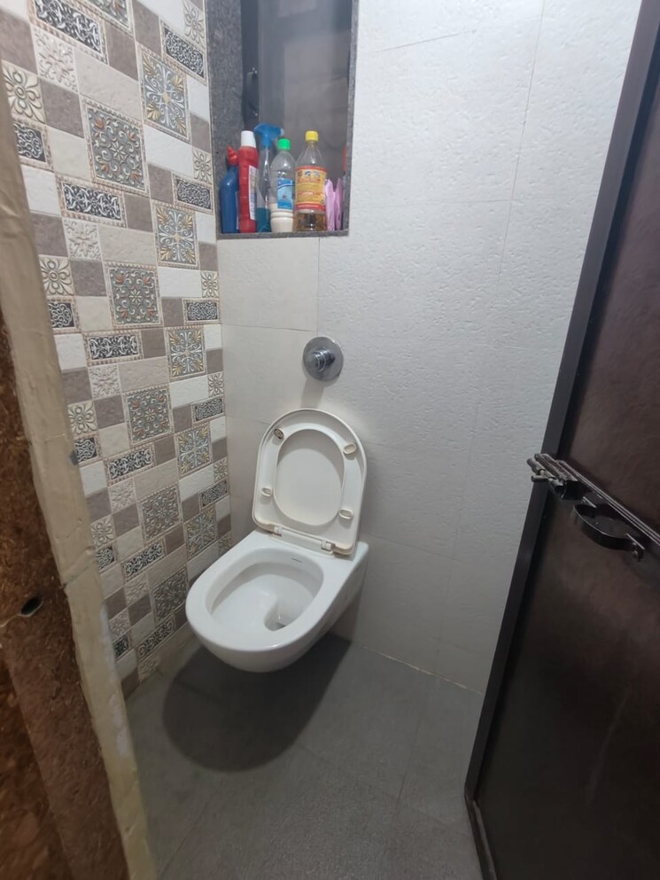 Bathroom, amaltas-chs-vasant-vihar 1 Bedroom 508 Sq.Ft. Apartment In Vasant Vihar Thane 7076568