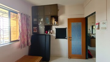 Room in 1 BHK Apartment at Dombivli West – for Sale