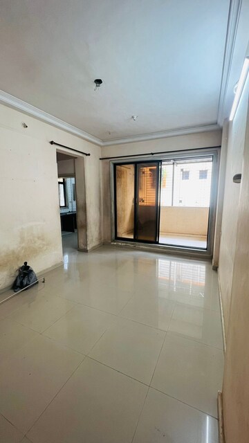 Room in 1 BHK Apartment at Dombivli West – for Sale