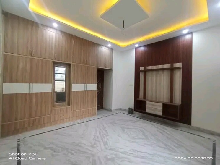 Room, sector 125 3 Bedroom 200 Sq.Yd. Independent House In Sector 125 Mohali 7076592