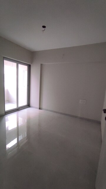 Furnished Amenities in 2 BHK Apartment at Agarwal And Doshi Complex, Vasai West – for Sale