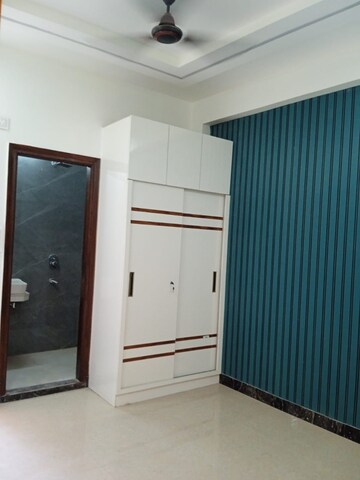 Room in 3 BHK Builder Floor at Igi Airport Area – for Sale
