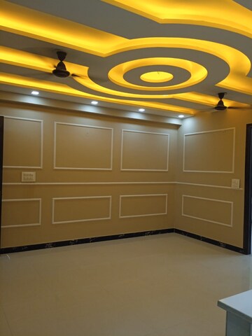 Furnished Amenities in 3 BHK Builder Floor at Igi Airport Area – for Sale