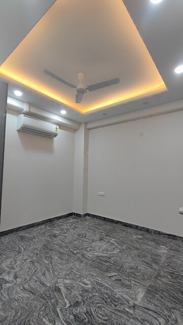 Room in 3 BHK Builder Floor at Chattarpur – for Sale